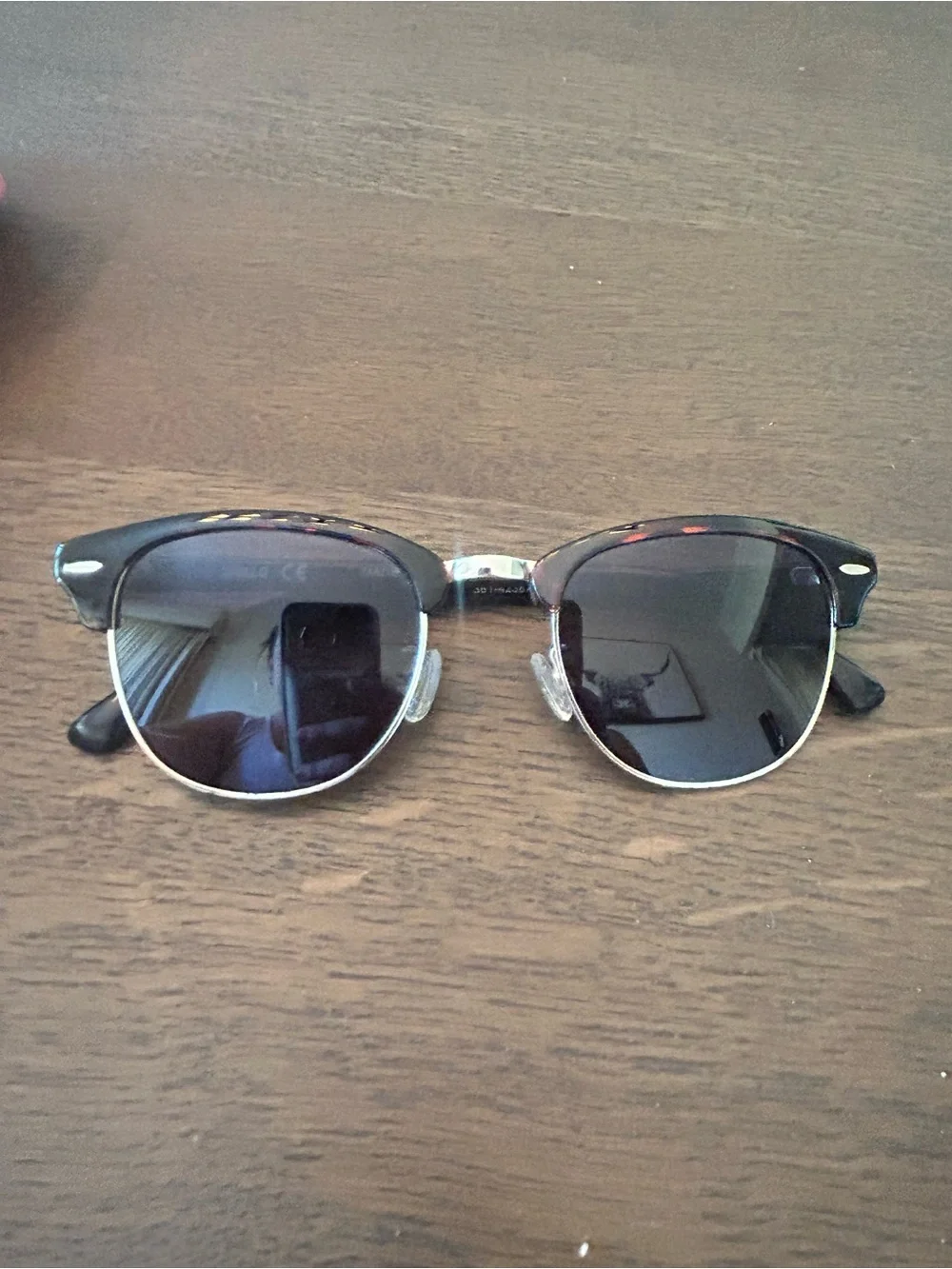 Uniqlo tortoise shell